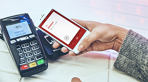 Det kontaktløse Dankort hæver beløbsgrænsen fra 200 til 350 kroner, når man betaler kontaktløst